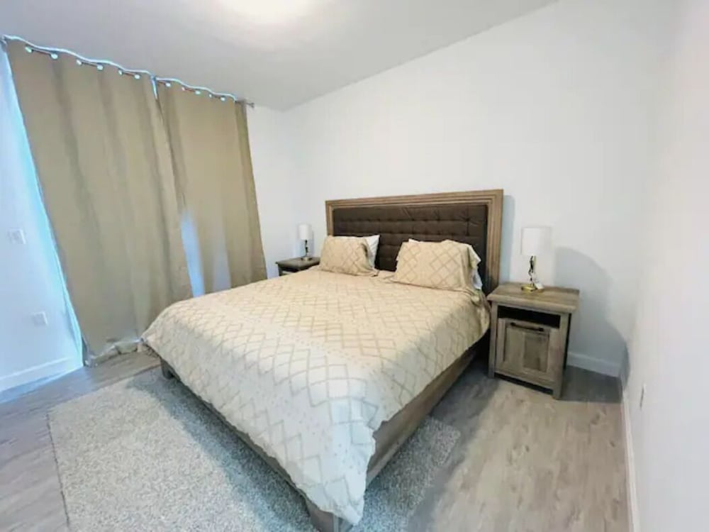 House, 4 Bedrooms photo 1