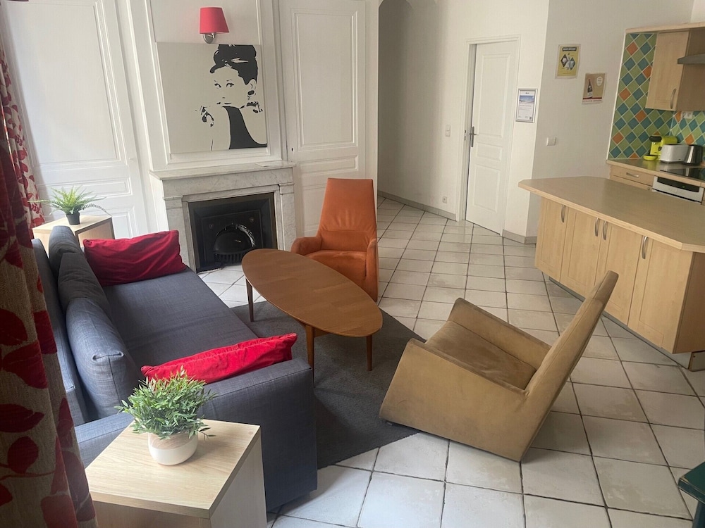 Family Apartment, 2 Bedrooms, Non Smoking, Kitchen - Photo 10