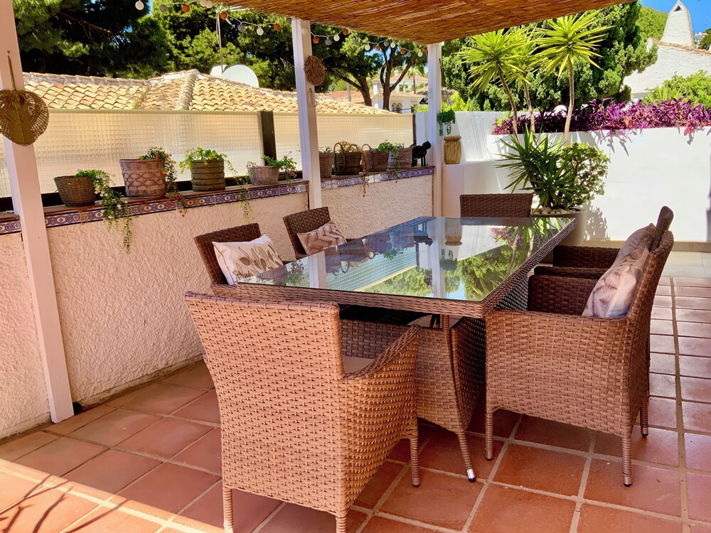 Villa mit Pool, zu Fuß zum Strand, Restaurants, Geschäfte, Foto 24