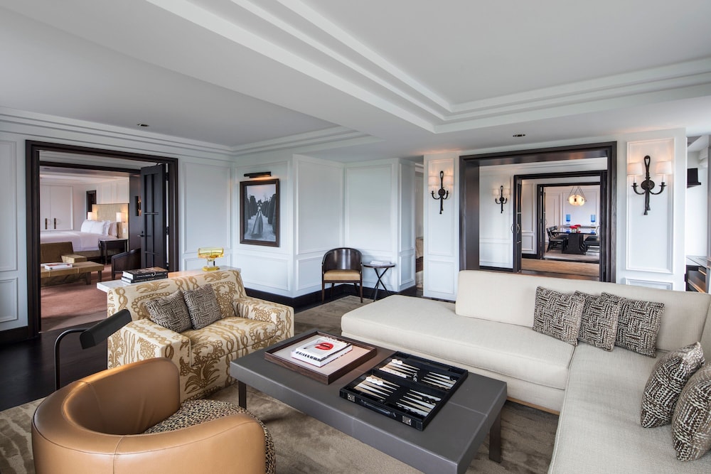 Royal Suite, 2 Bedrooms, Club Lounge Access, Park View