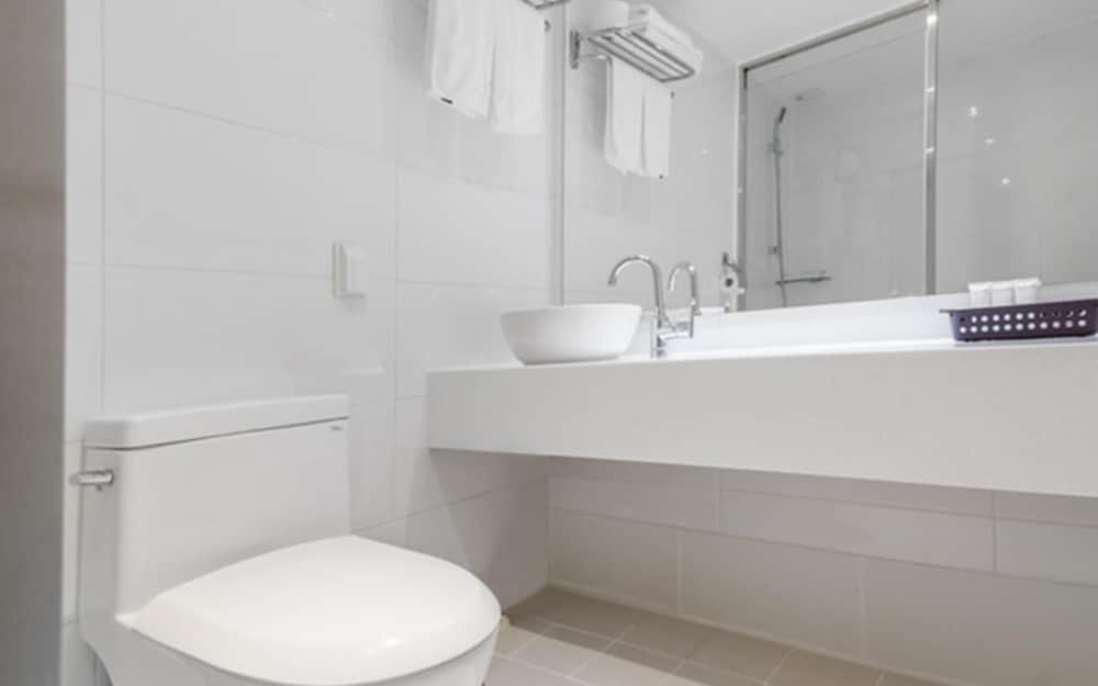 Room (VIP-1 (Spa Duplex)) - Photo 7