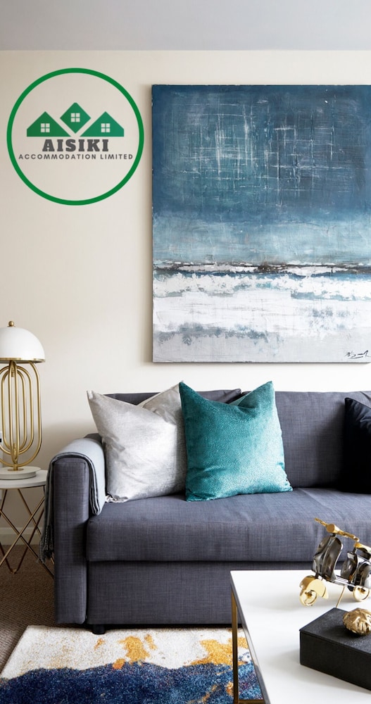Signature Apartment photo 3