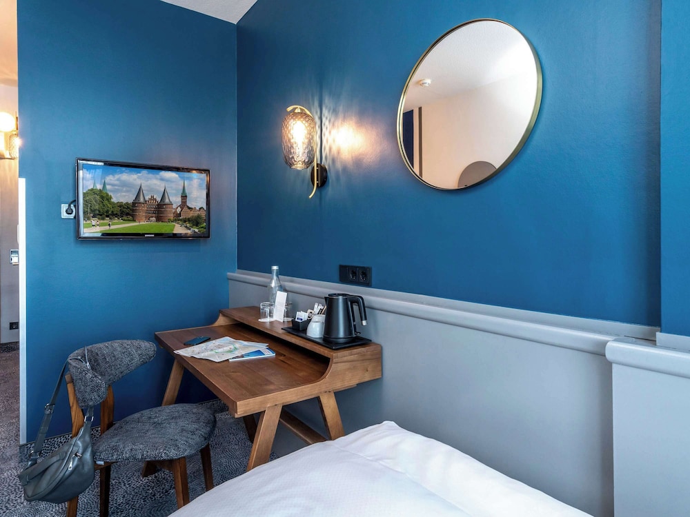 Standard Room, 2 Twin Beds - Photo 2