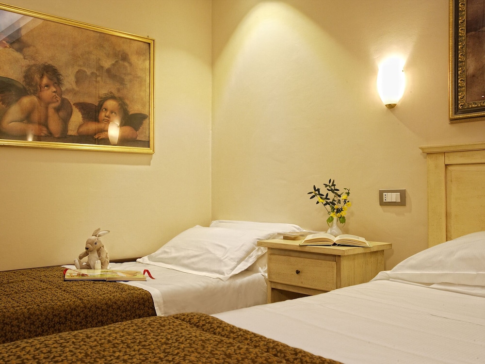 Family Quadruple Room - Photo 3