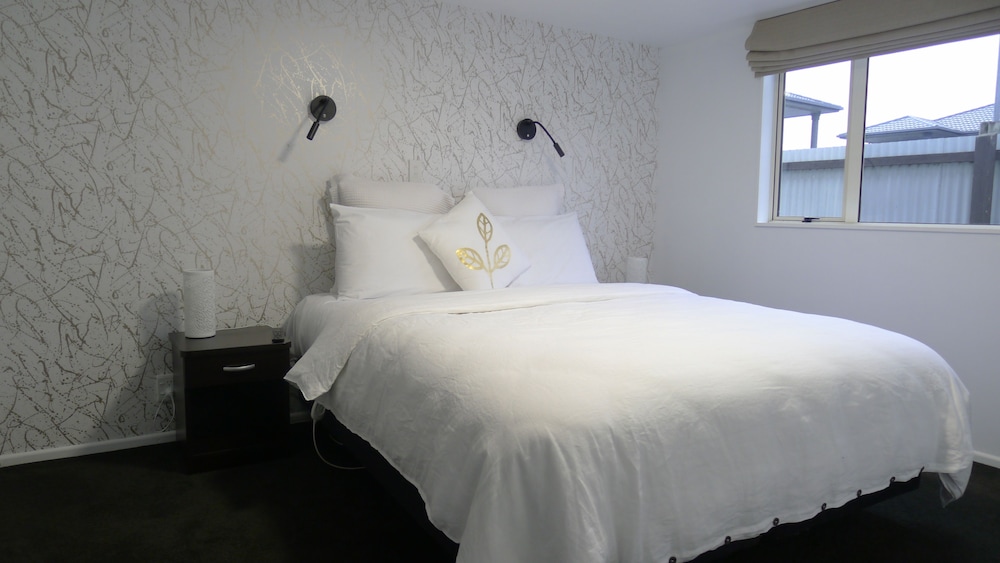 Ground Floor One Bedroom Apartment