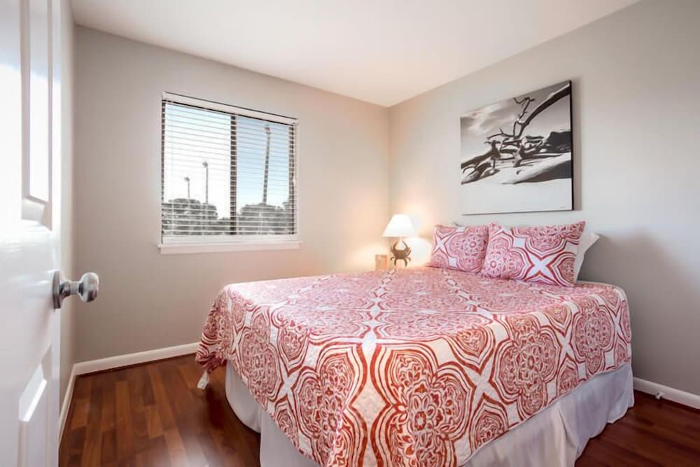 House, Multiple Beds, Balcony photo 3