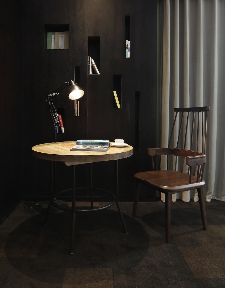 Business Suite photo 2