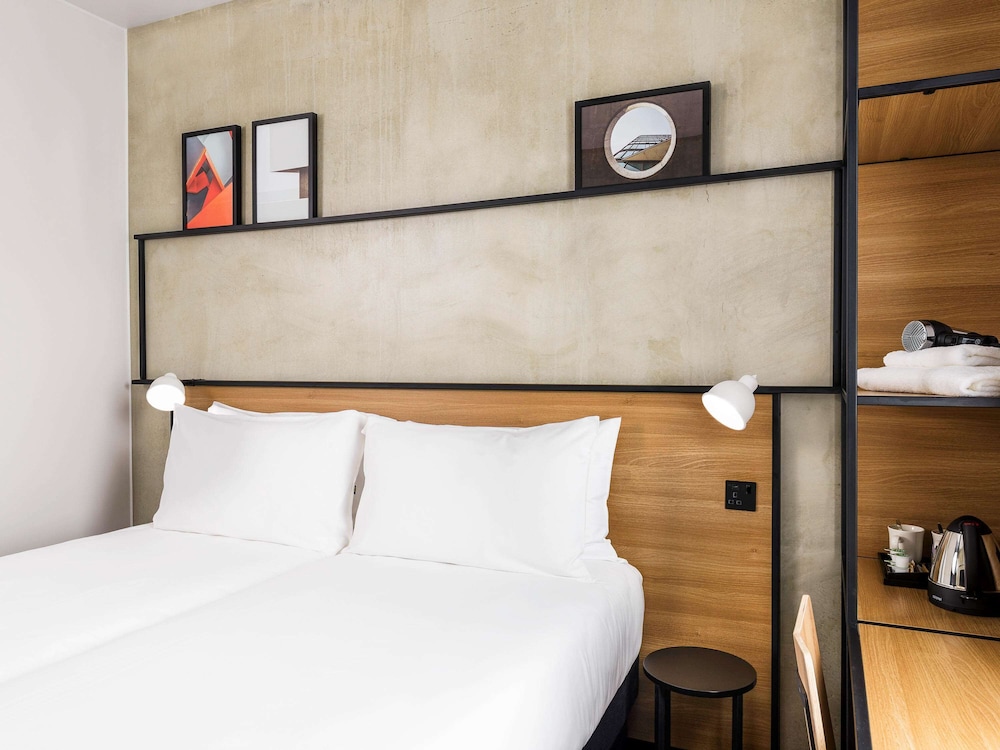 Standard Twin Room, Ensuite - Photo 7