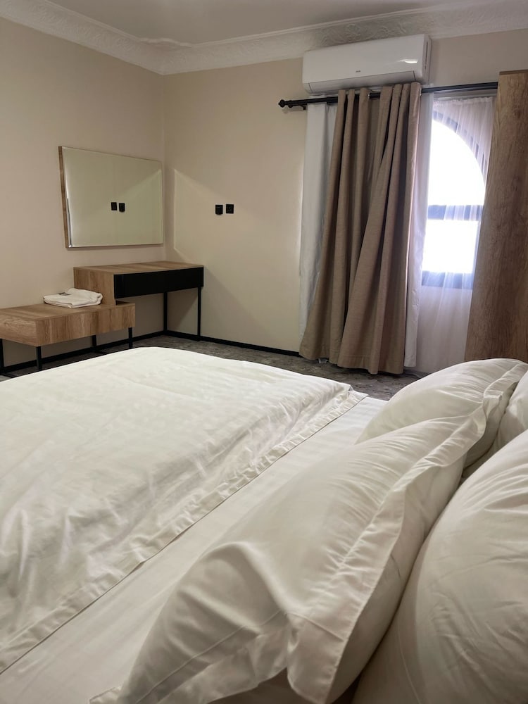 Deluxe Studio Suite photo 2