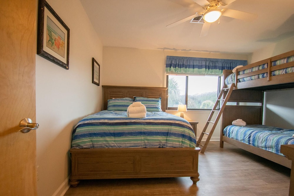 House, Multiple Beds, Balcony, Ocean View photo 3
