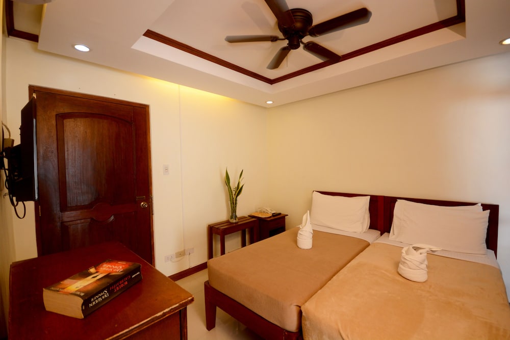 Deluxe Room, 2 Twin Beds - Photo 5