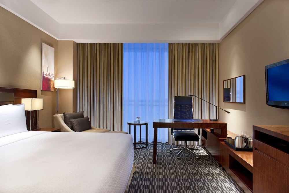 Superior Room, 1 King Bed photo 2