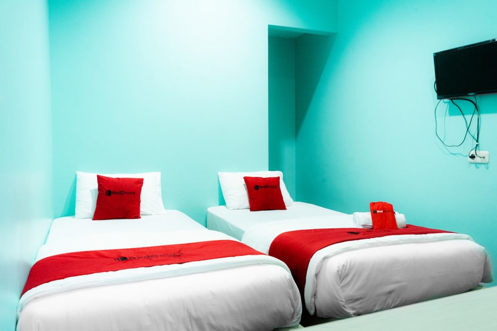 Twin Room - Photo 8