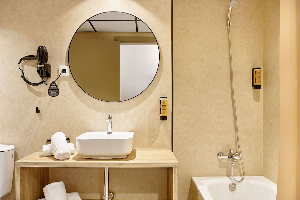 Standard Double Room, Balcony (Bed & Unlimited Brunch) - Photo 2