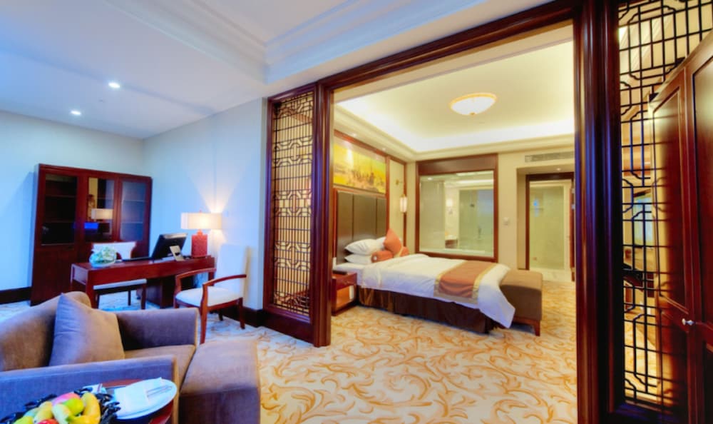 Executive Room, 1 King Bed photo 3