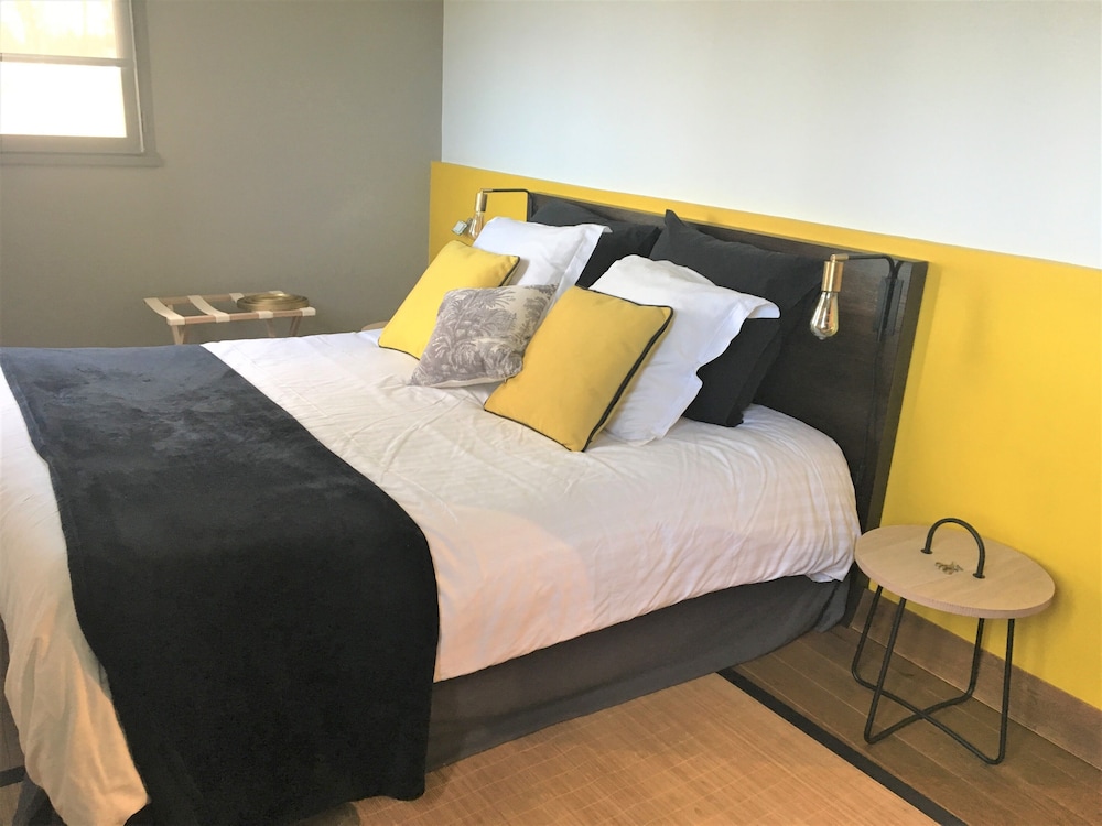 Quadruple Room, Private Bathroom, Garden View