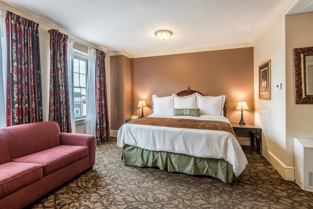 Standard Room, 1 King Bed, Non Smoking