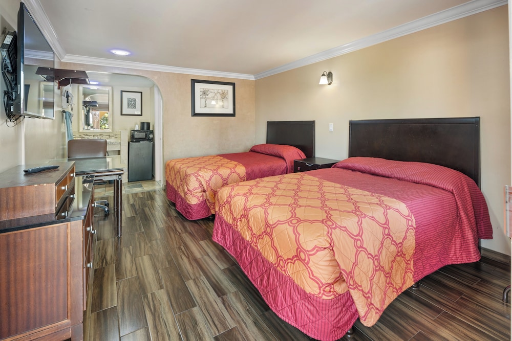 Executive Room, 2 Queen Beds photo 1