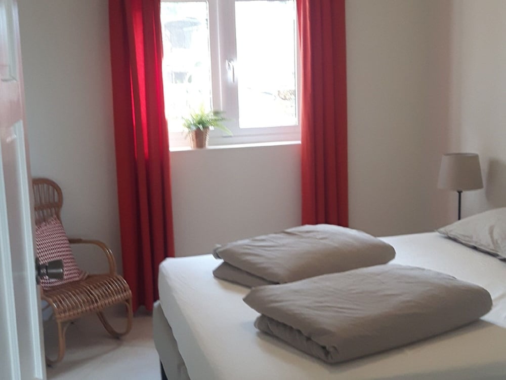 Apartment photo 2