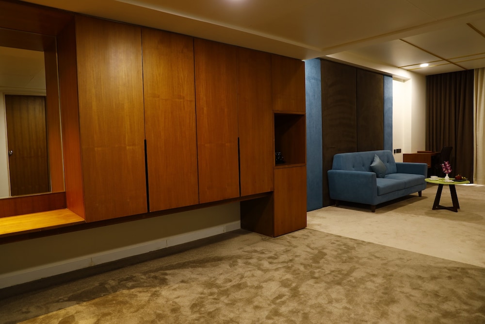 Junior Suite - Photo 16