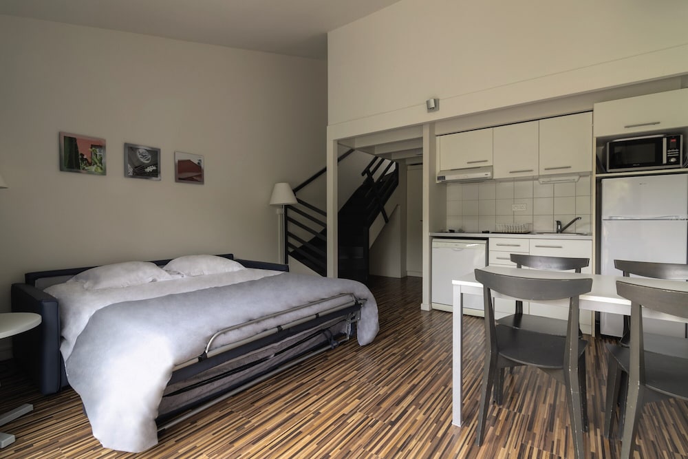 Classic Duplex, 1 Bedroom, Terrace photo 1
