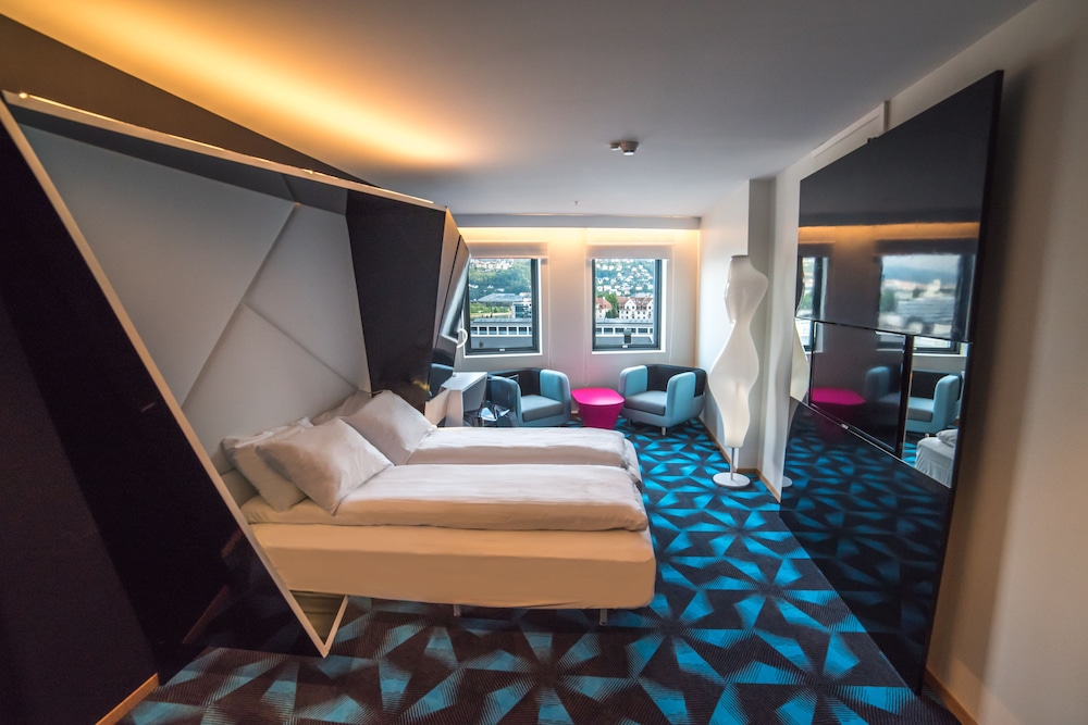 Signature Superior Room, City View photo 1