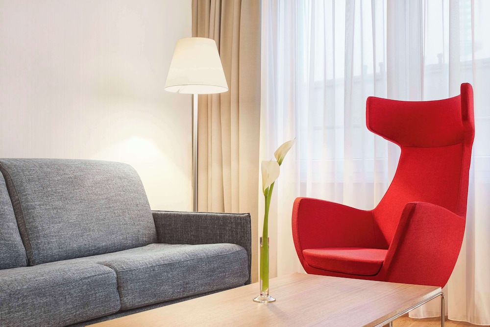 Suite (Extra Bed 2 adults + 1 child) - Photo 8