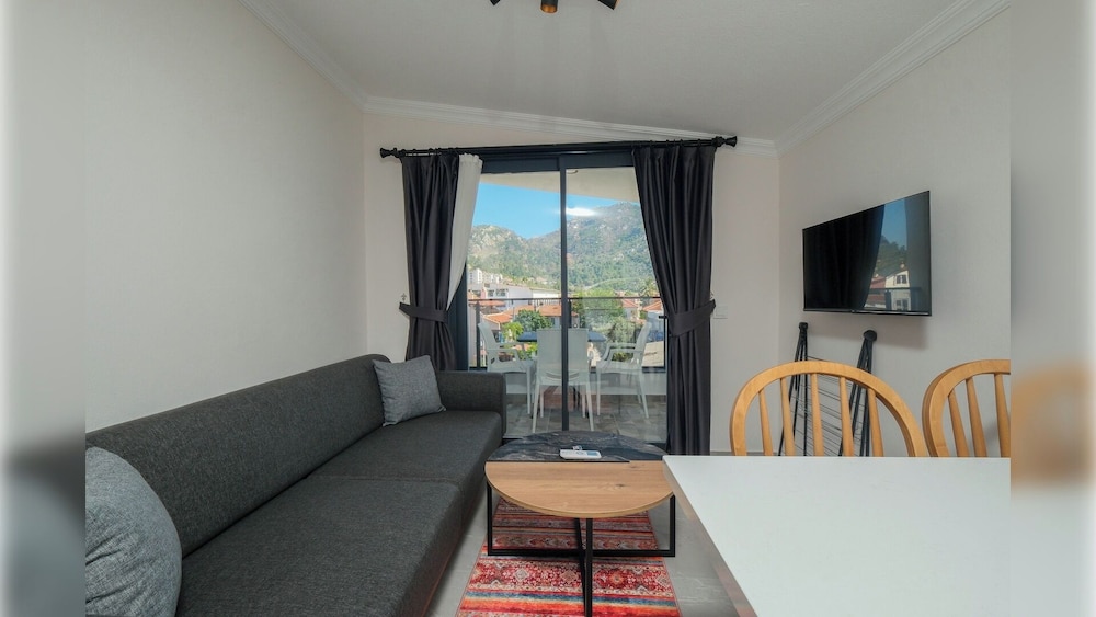 Deluxe Apartment, 1 Bedroom, Mountain View