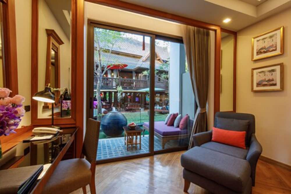 Deluxe Twin Room, Balcony photo 2