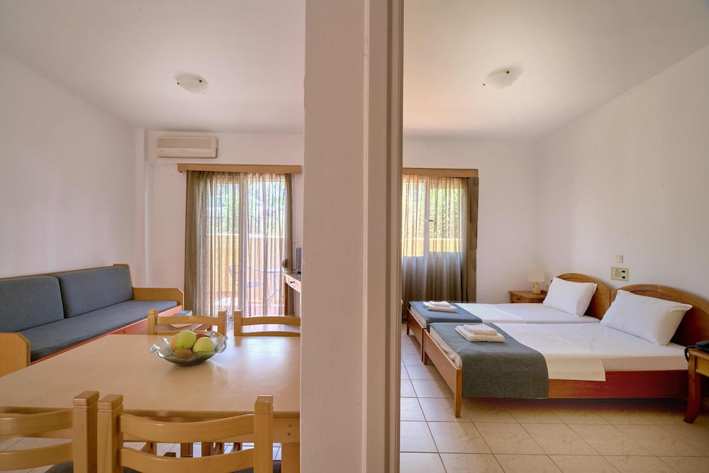 Family Apartment - Photo 2