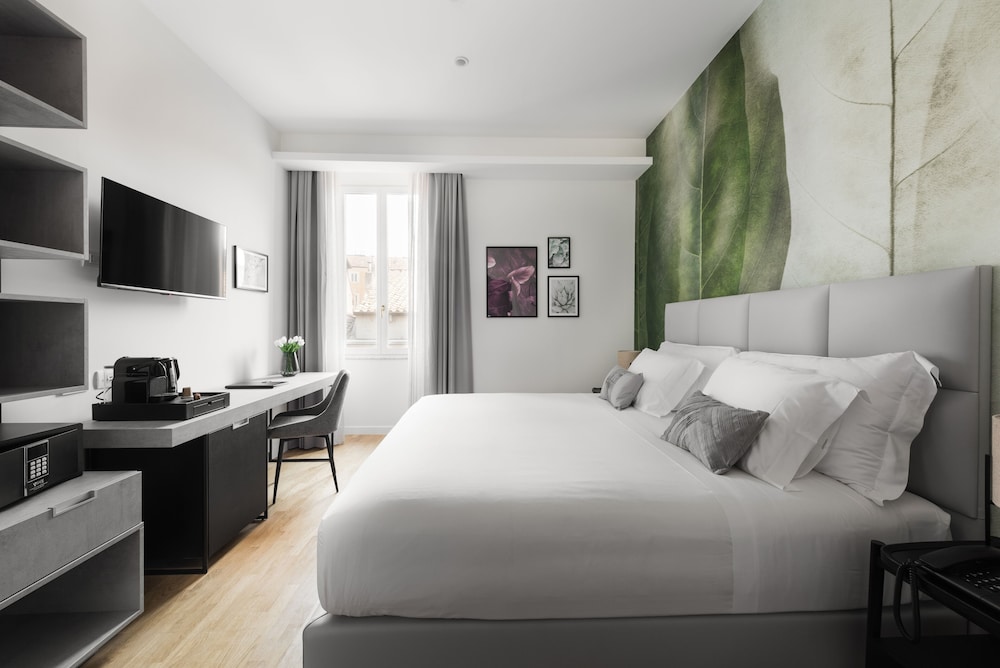 Deluxe Suite photo 1