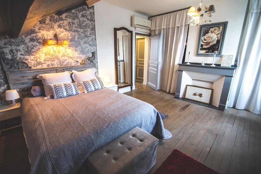 Double Room (Claire) photo 1