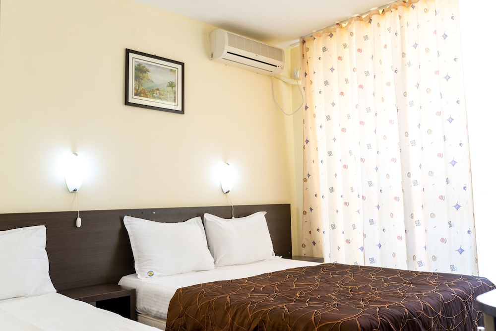Classic Double Room, Partial Sea View photo 2