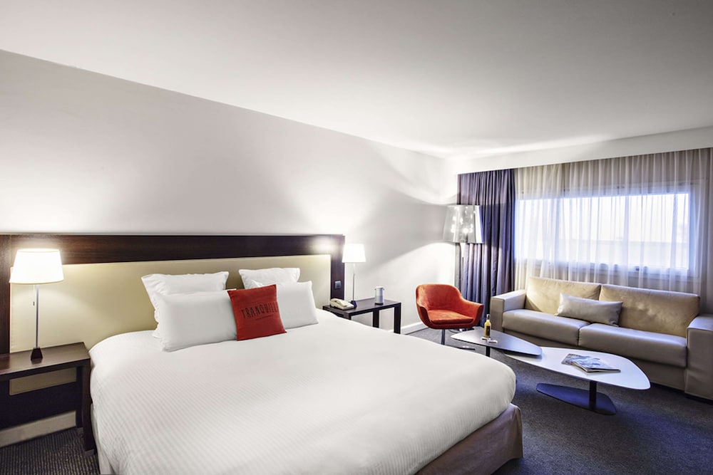 Classic Room, 1 King Bed photo 1