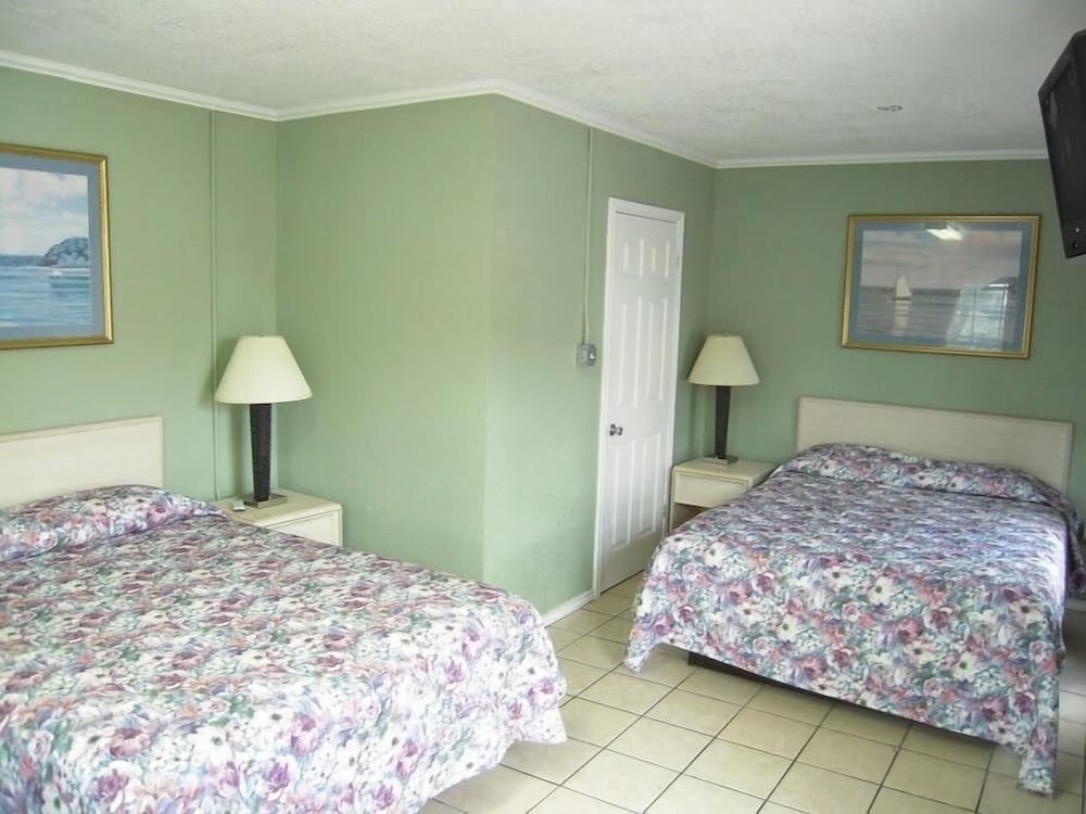 Basic Double Room