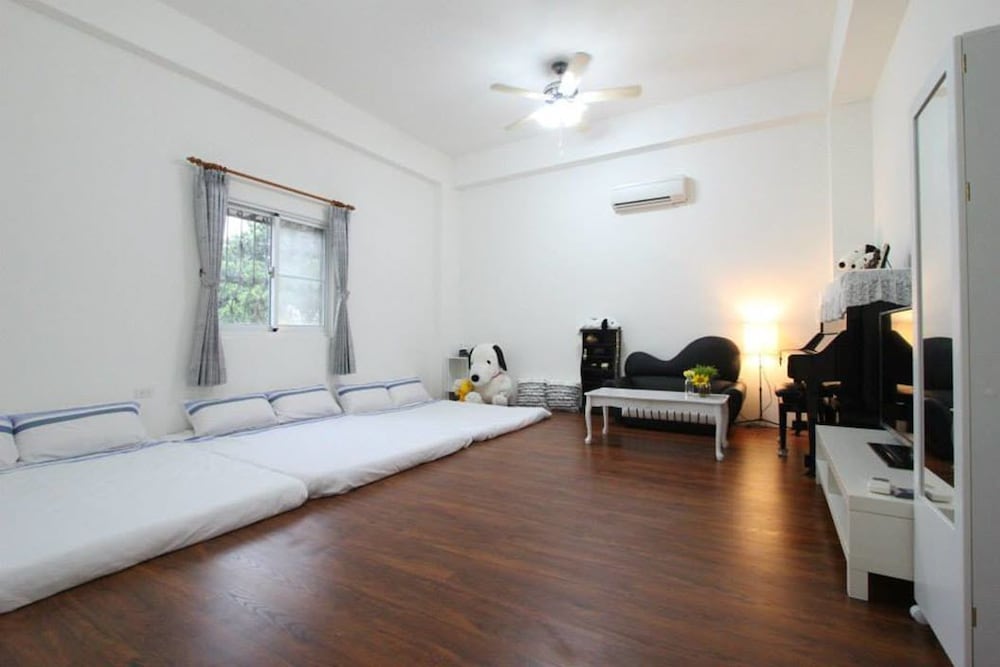 Family Room photo 1