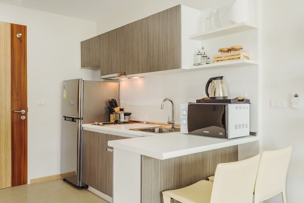 Condo, 1 Bedroom photo 2