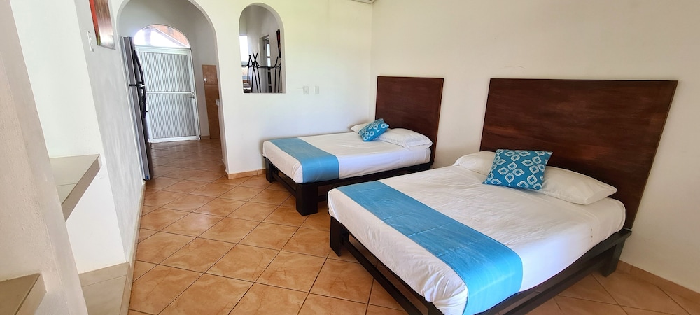 Standard Double Room - Photo 4