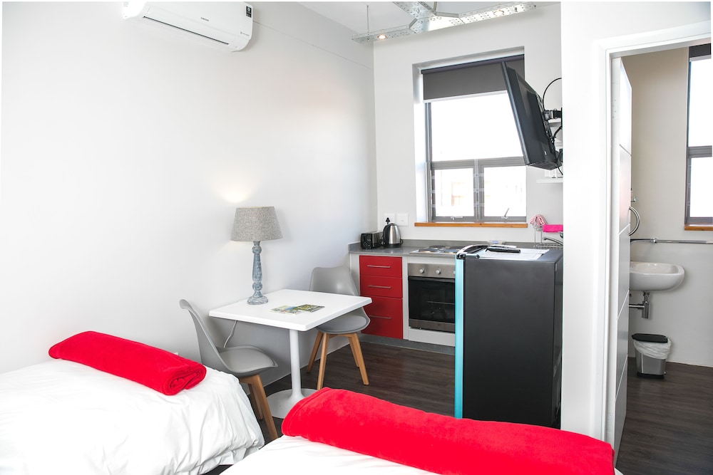 Studio Apartment photo 2