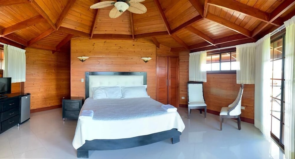 Standard Triple Room photo 2