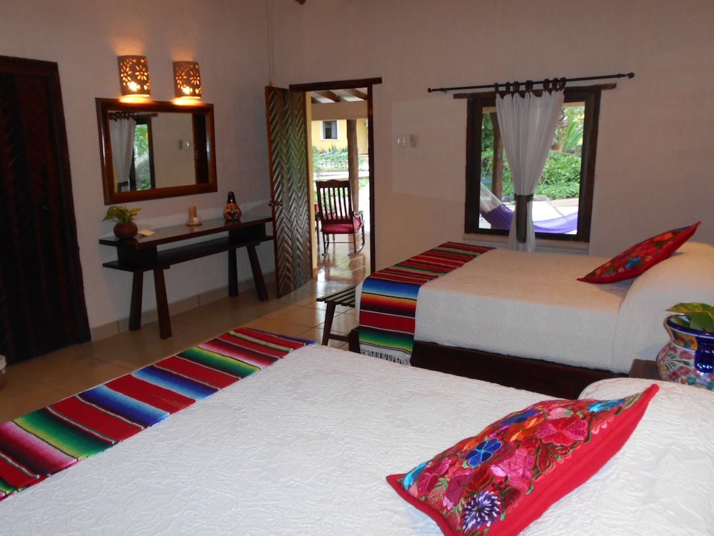 Standard Double Room, 2 Double Beds - Photo 5