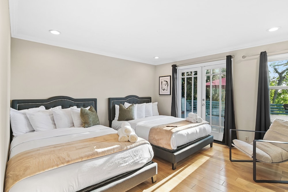 Luxury House, 3 Bedrooms photo 1