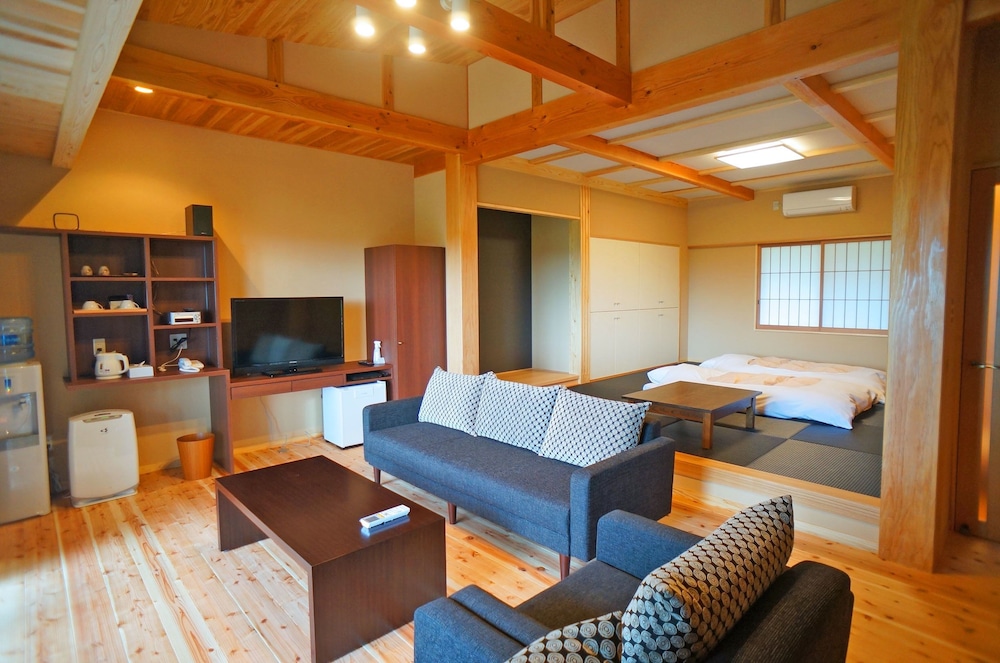 Superior Room with Tatami Area Annex photo 3