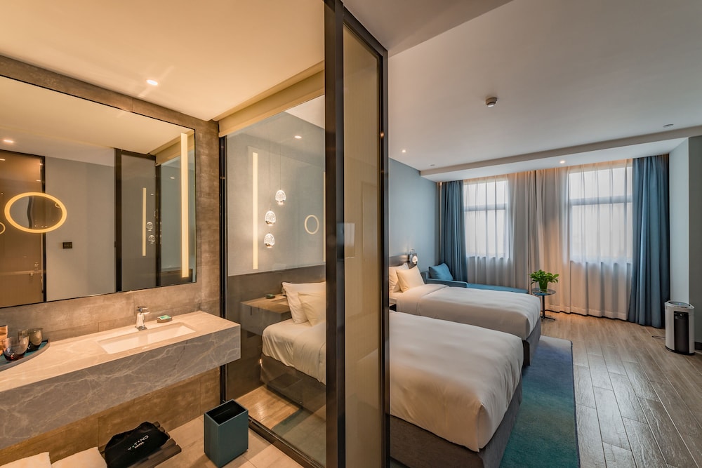 Yiting Business Queen Room