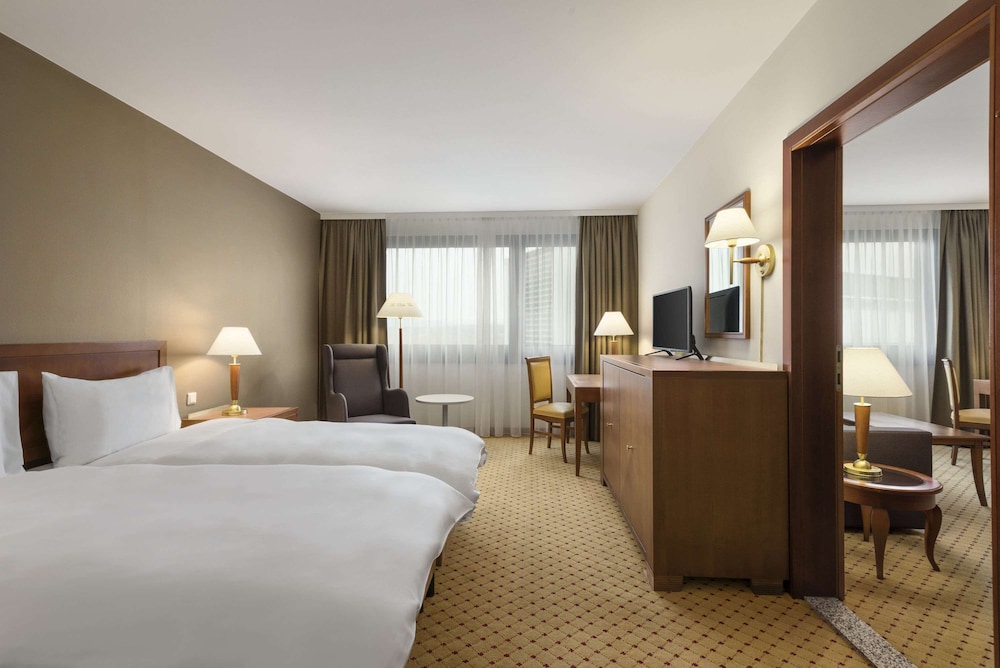 Junior Suite, 1 King Bed, Non Smoking
