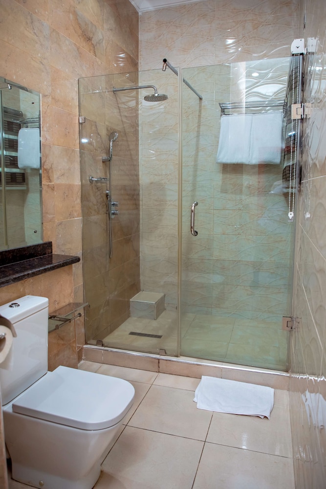 Deluxe Room, 1 King Bed, Non Smoking, Balcony - Photo 2