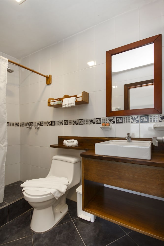 Superior Triple Room, Ocean View photo 2
