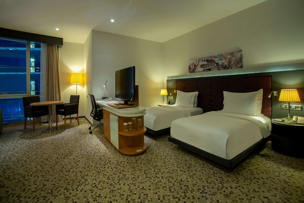 Junior Suite, 2 Twin Beds, Sea View
