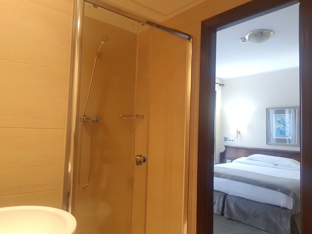 Junior Suite - Photo 27