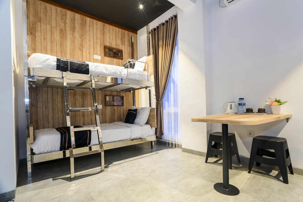 Family Double Room - Photo 10